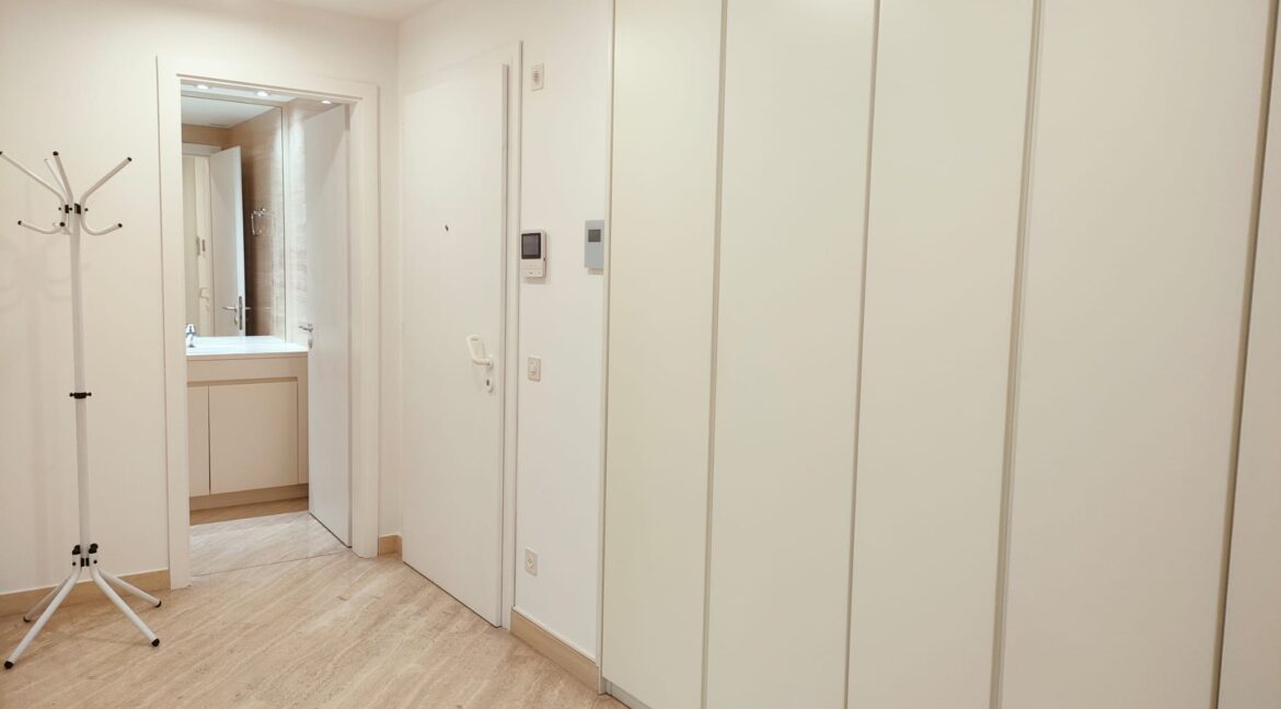 Atrio e bagno servizio