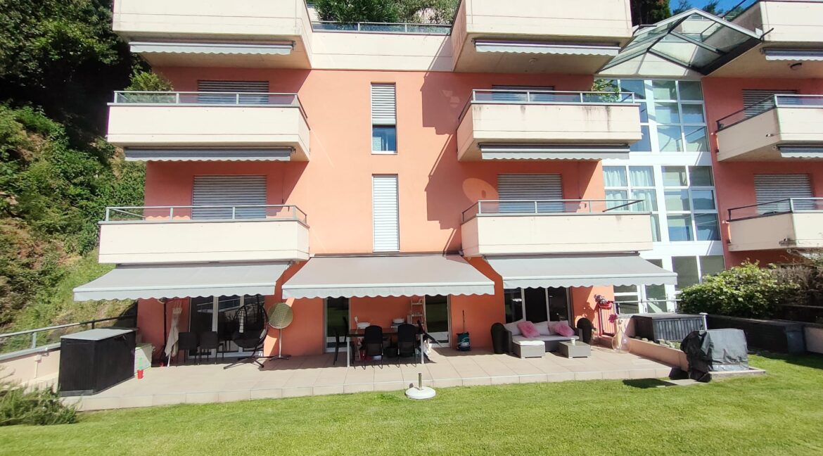 Esterno