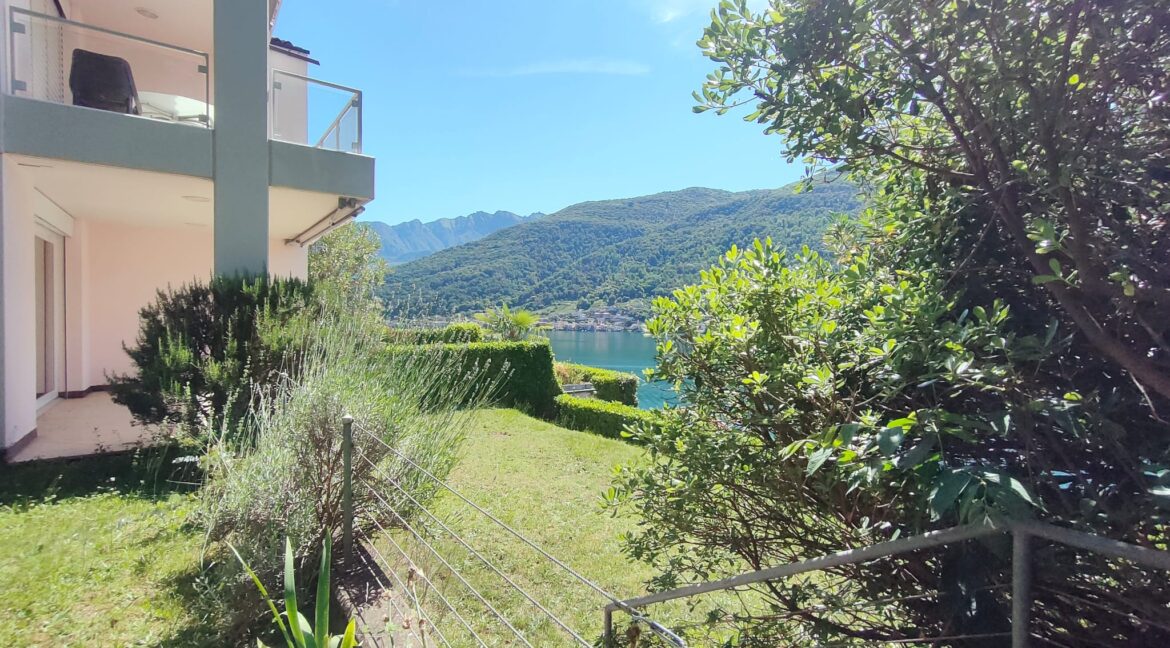 Esterno vista lago